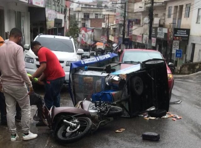 Photo of Região: Acidente com vendedor ambulante