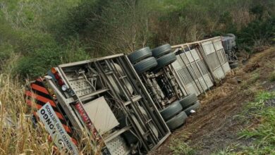 Photo of Região: Caminhoneiro morre em grave acidente na BR-116