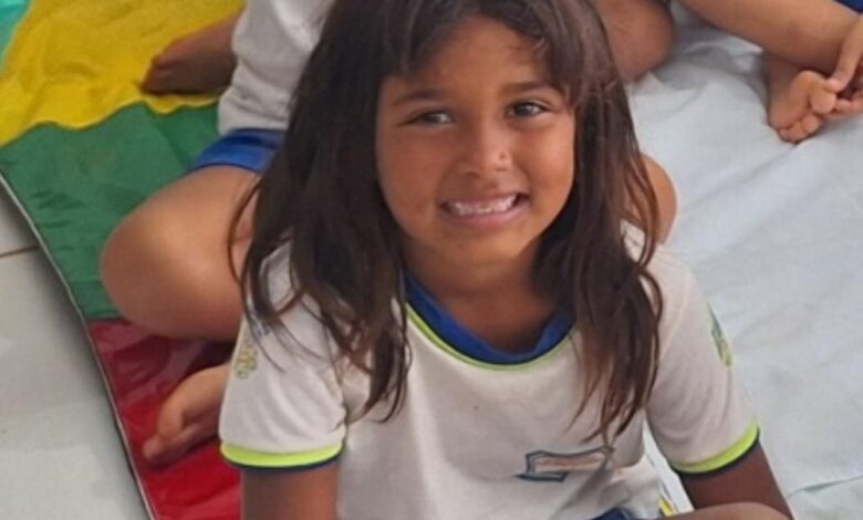 Photo of Tristeza: A pequena Emily Yasmin morreu eletrocutada