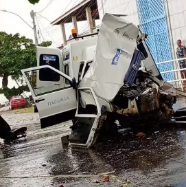 Photo of Vereador preso às ferragens em acidente com ambulância