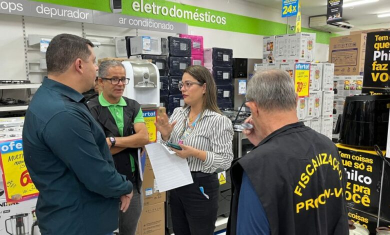 Photo of Conquista: Procon realiza ação educativa com lojistas na semana da Black Friday