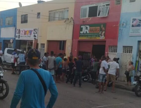 Photo of Chacina com três mortes dentro de casa; pai e filho são vítimas