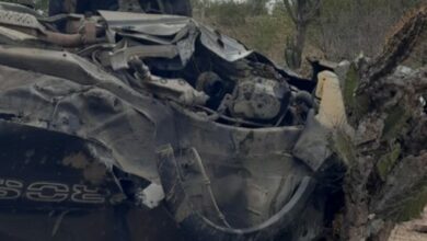 Photo of Mulher morre e cinco ficam feridos após saírem de festa