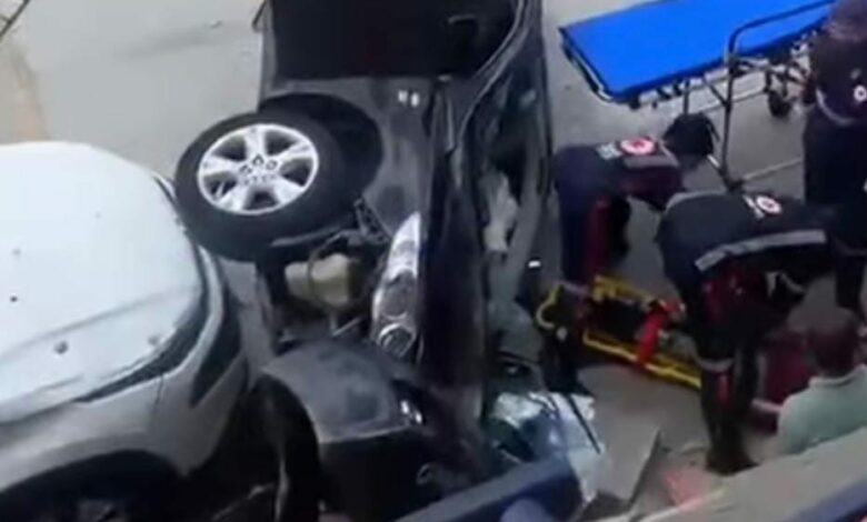 Photo of Vídeos: Carro despenca do segundo piso de hipermercado em Conquista; idosa ficou ferida