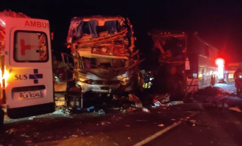 Photo of Tragédia com cinco mortes e 21 feridos na estrada