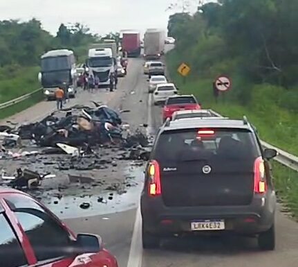 Photo of Vídeo: Gravíssimo acidente com mortes na BR-116