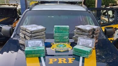 Photo of Jequié: Polícia apreende 38 kg de cocaína em carro com motor roubado