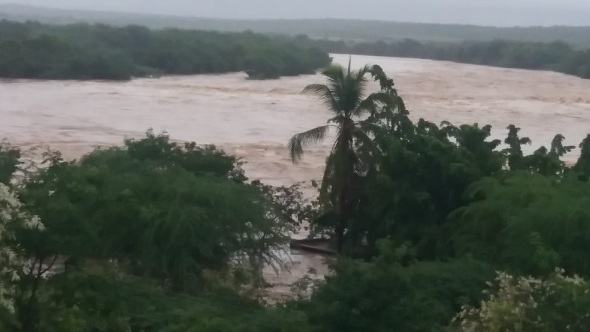 Photo of Inmet divulga alerta de chuvas intensas para 14 cidades da Bahia; veja lista