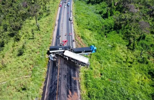 Photo of Gravíssimo acidente com morte deixa pista totalmente interditada