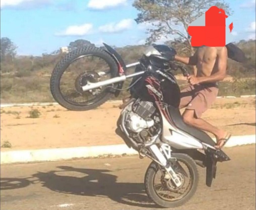 Photo of Região: Homem que empinava moto acabou na delegacia